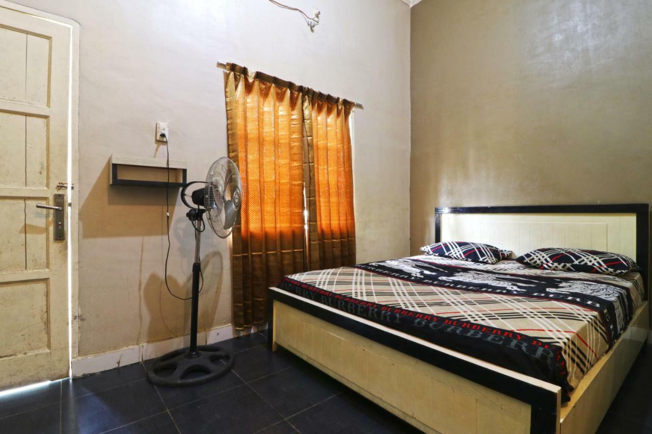 Hotel Graha Soeltan Sunggal Extérieur photo